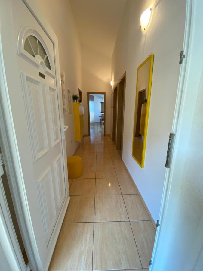 The View Apartment Supetar Ngoại thất bức ảnh