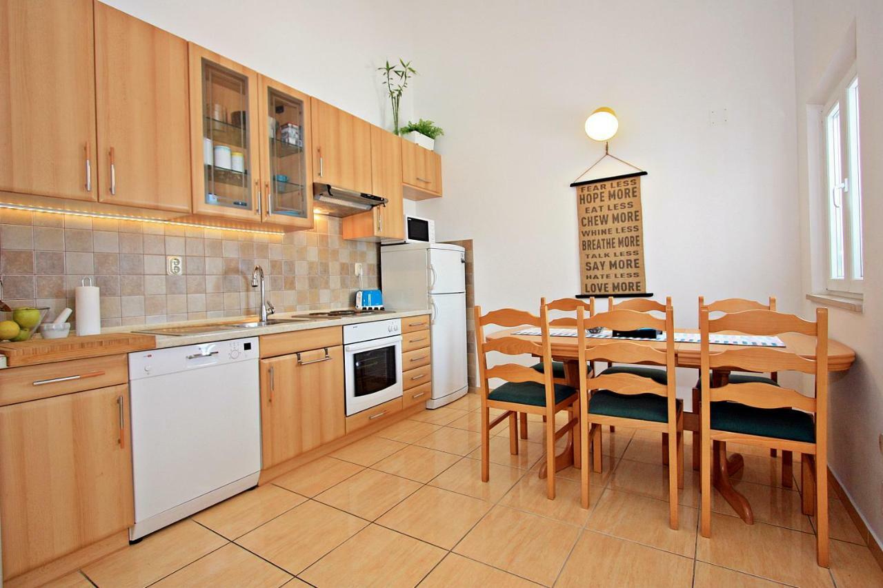 The View Apartment Supetar Ngoại thất bức ảnh