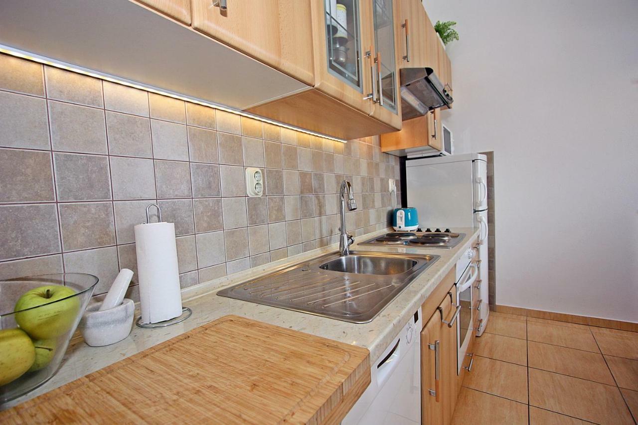 The View Apartment Supetar Ngoại thất bức ảnh